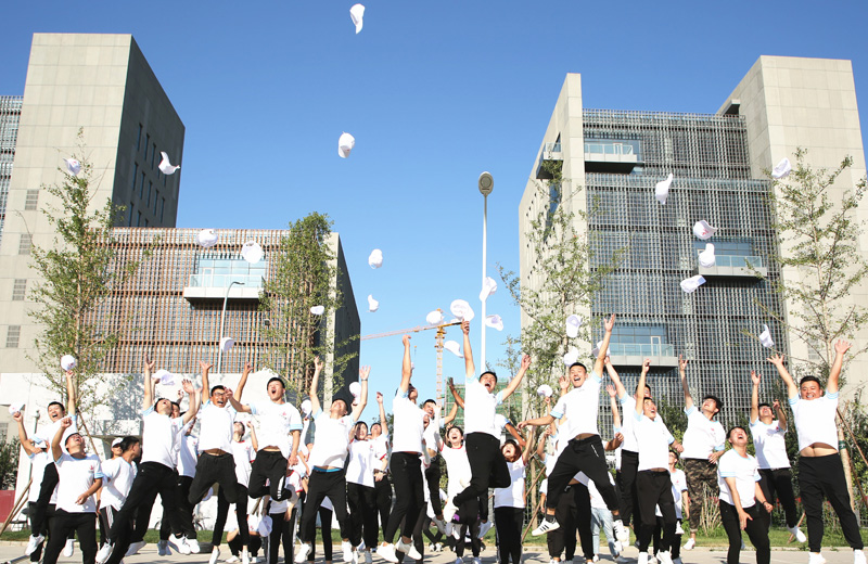 2019年7月1日，北京集团大学生入职培训，洋溢的青春在中天继续。