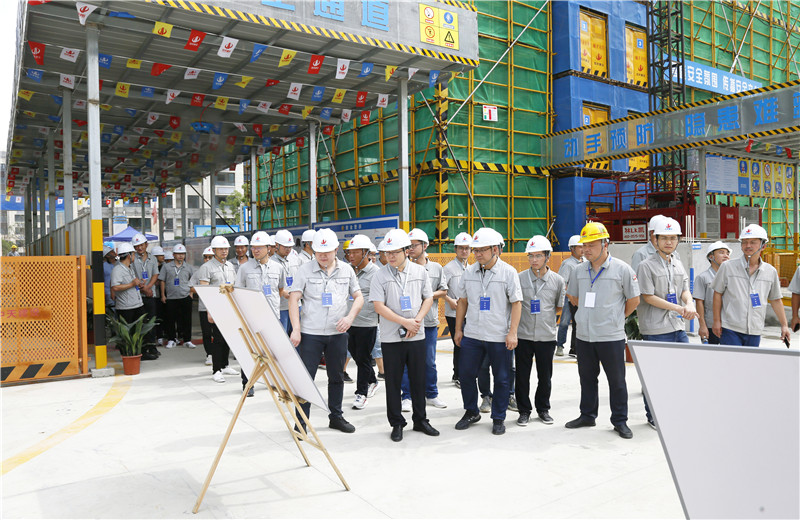 7月25日，安徽公司2021年上半年区域项目管理标准化推进会在合肥召开，130余人参加了当天的观摩和会议